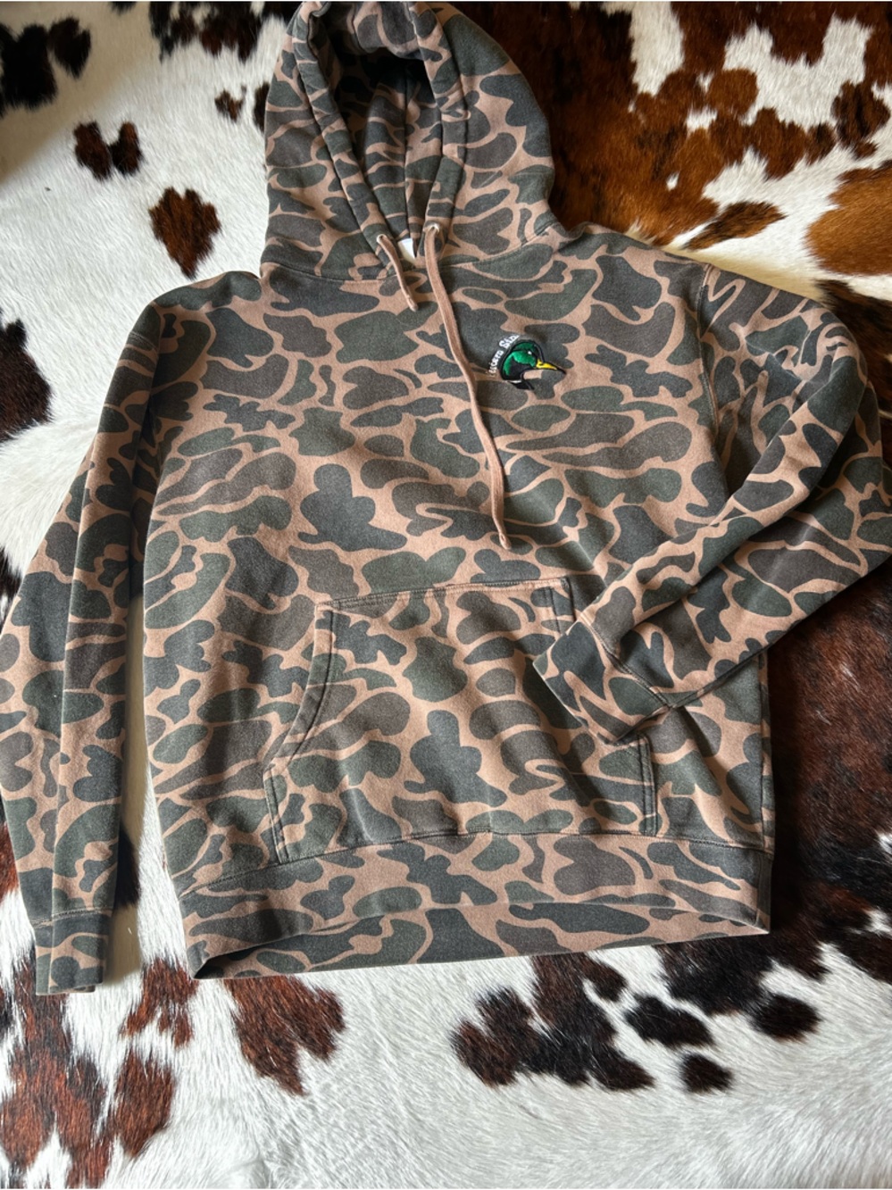 🌷 Camo Hoodie with Green Duck Patch